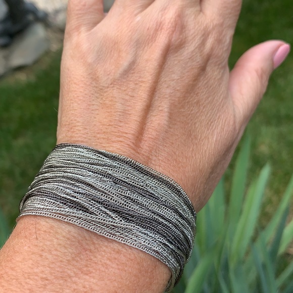 New NWOT mesh two tone bracelet with 1” extender - Picture 3 of 8